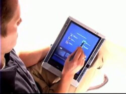 Man using tablet PC